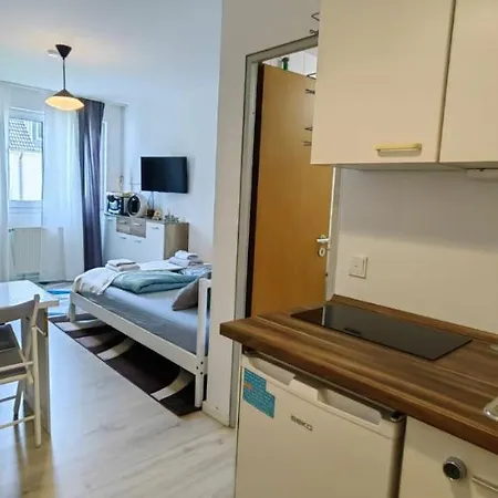 Apartman At Sarah's